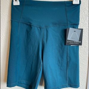 1 DAY FLASH SALE!🔥🔥Teal green bike shorts. NWT